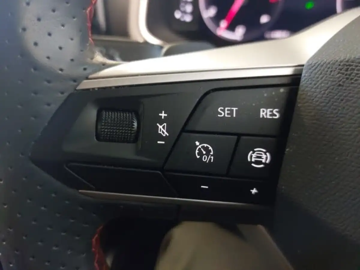 2023-seat-arona-15-tsi-fr-sport-big-16
