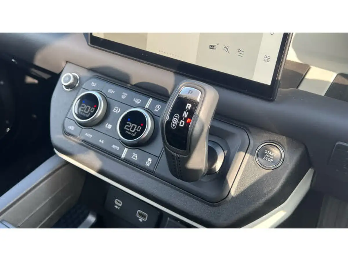 2023-land-rover-110-defender-30-d300-hard-top-x-dynamic-hse-110-big-12