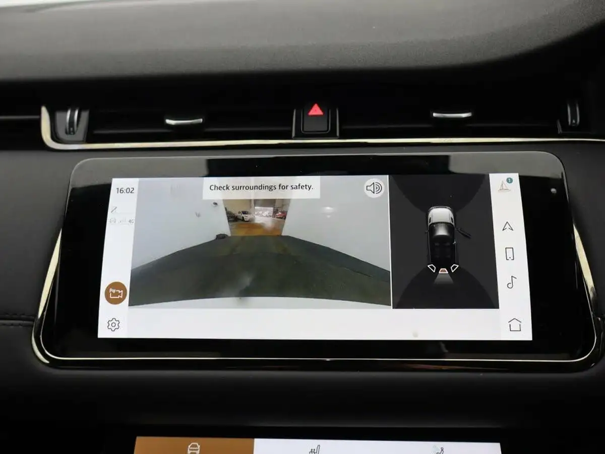 2022-land-rover-range-rover-evoque-15-p300e-r-dynamic-se-big-13