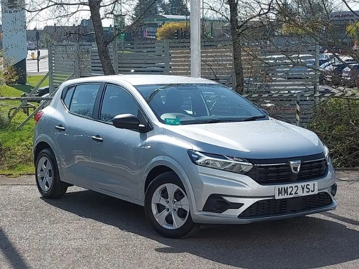 2022-dacia-sandero-10-sce-essential-big-0