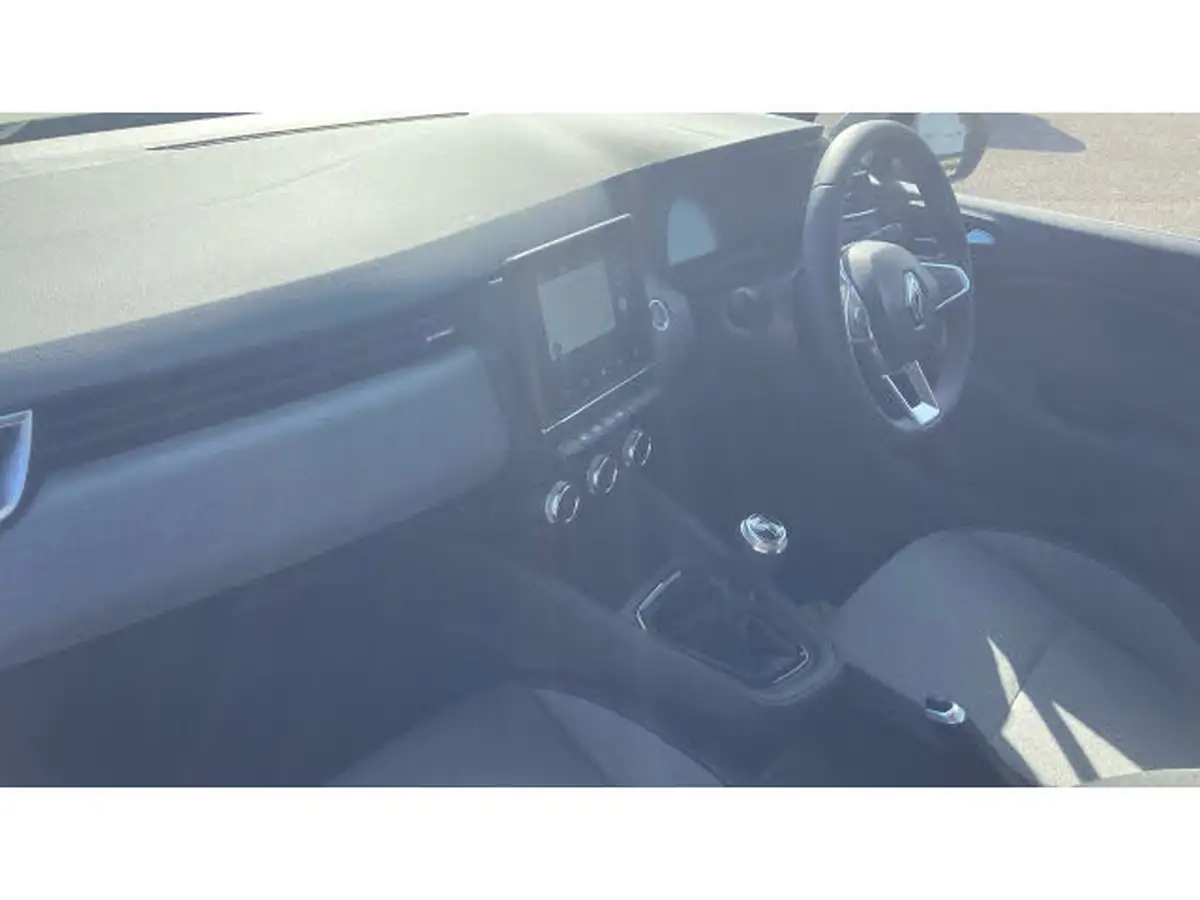 2024-renault-clio-10-tce-evolution-big-8