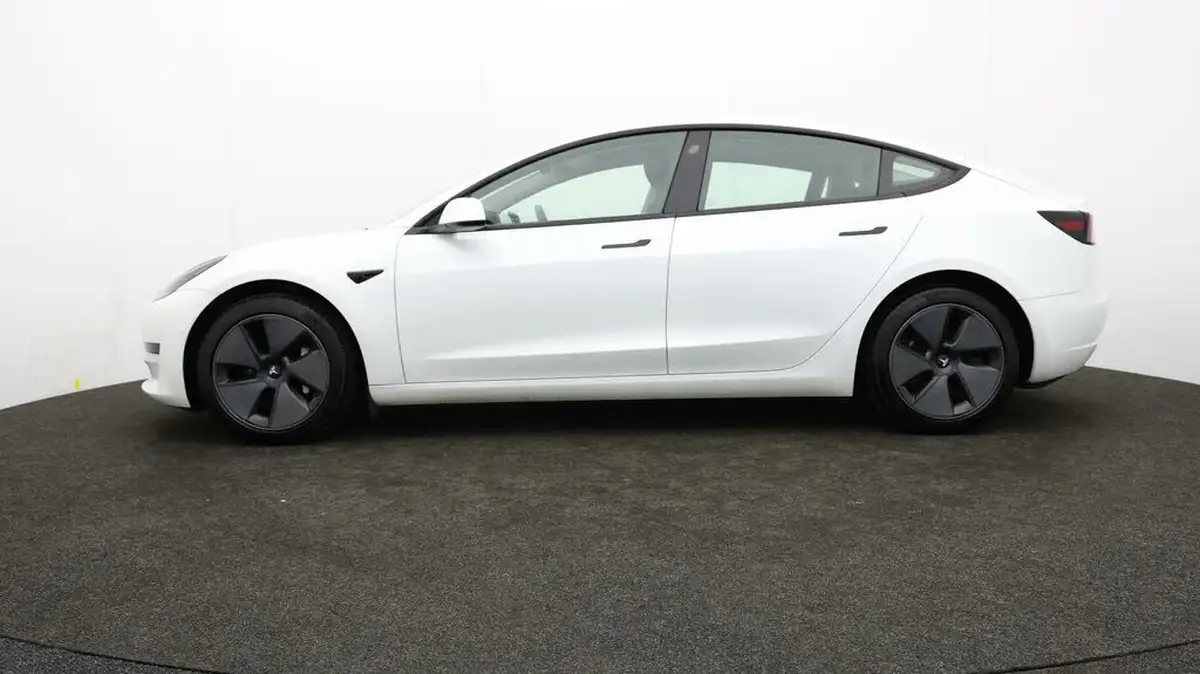 2021-tesla-model-3-e-standard-plus-big-3