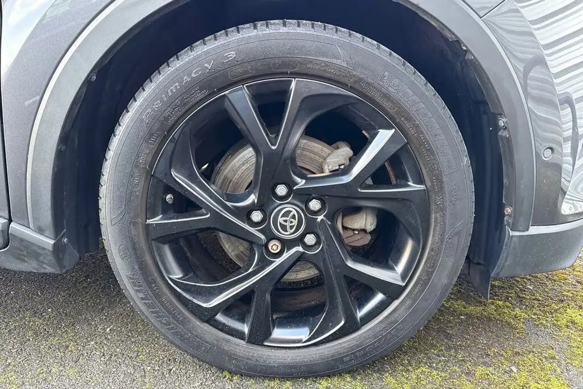 2019-toyota-c-hr-18-vvt-i-dynamic-big-12
