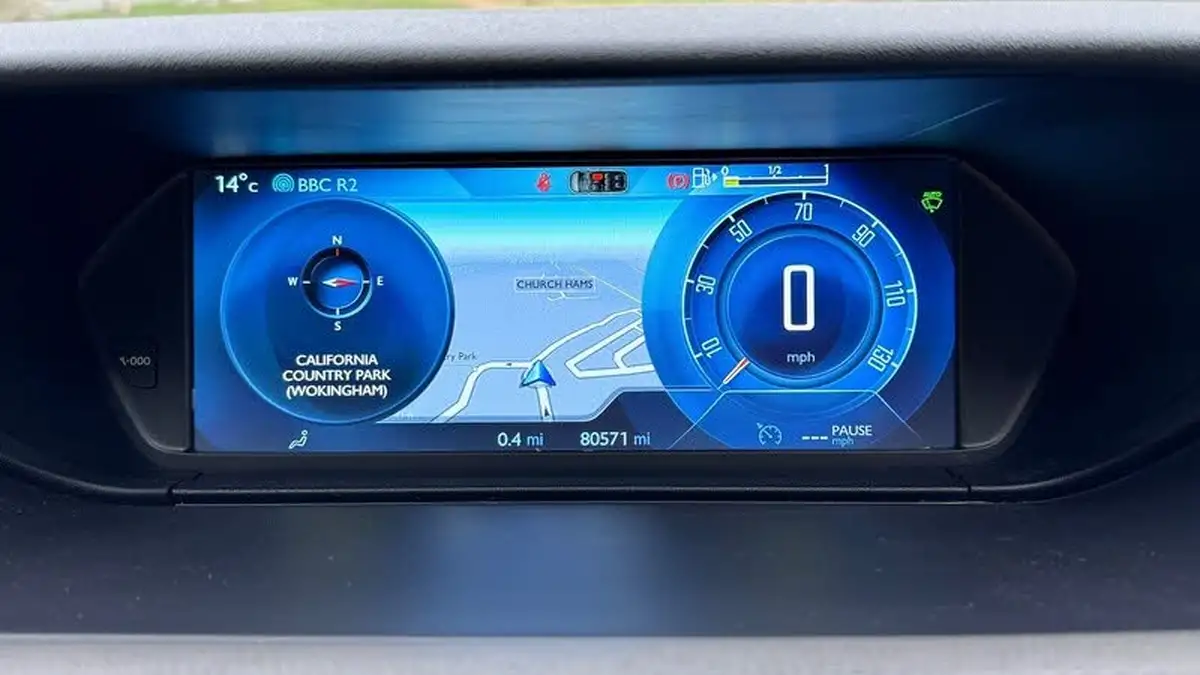 2015-citroen-grand-c4-picasso-16bluehdi-exclusive-big-54