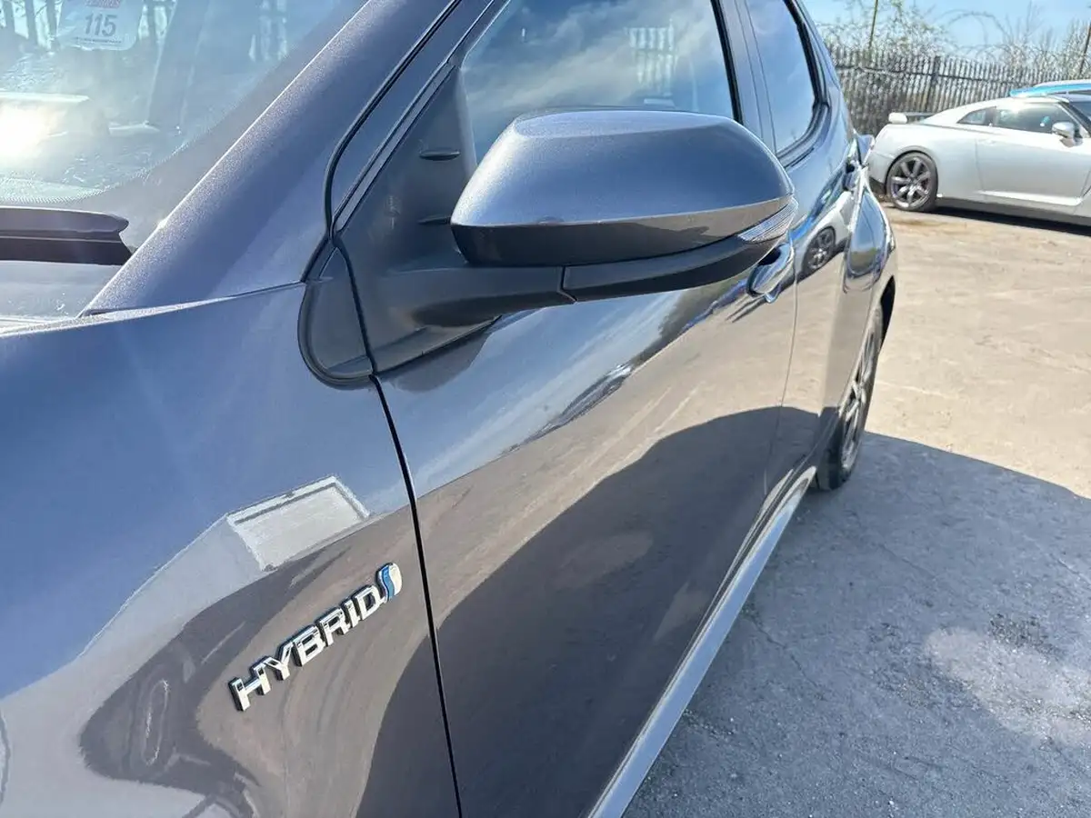 2021-toyota-yaris-15-vvt-i-design-big-38