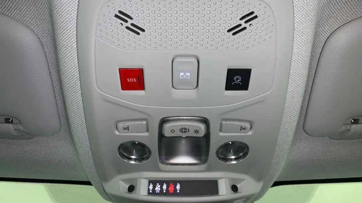 2023-citroen-c4-x-e-shine-plus-big-33