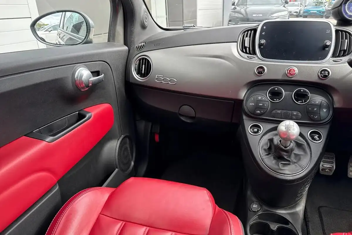 2018-abarth-595-14-tjet-turismo-big-19