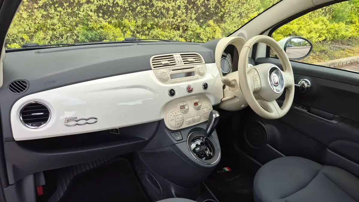2012-fiat-500-09-lounge-twinair-85bhpss-dualogic-big-11