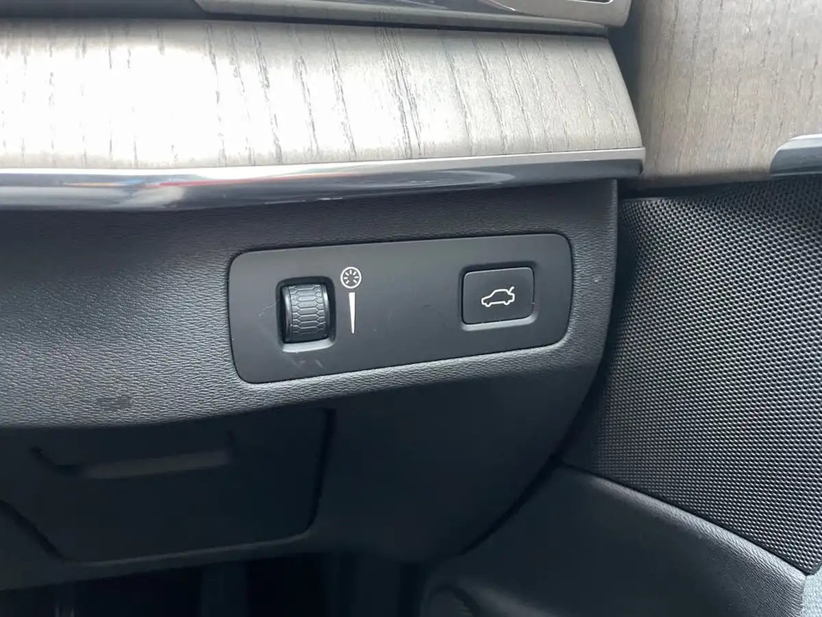 2019-volvo-xc90-20td-b5-inscription-big-27