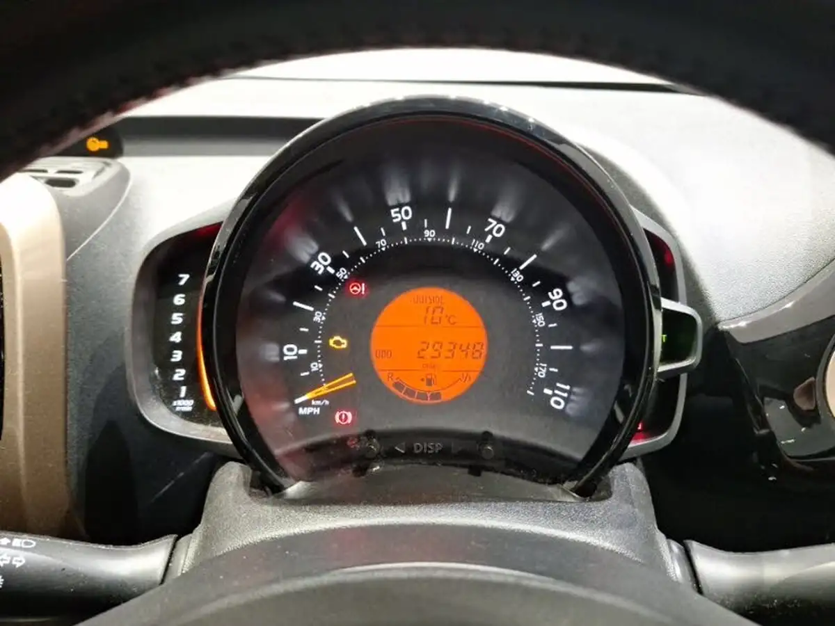 2020-citroen-c1-10-vti-origins-big-9