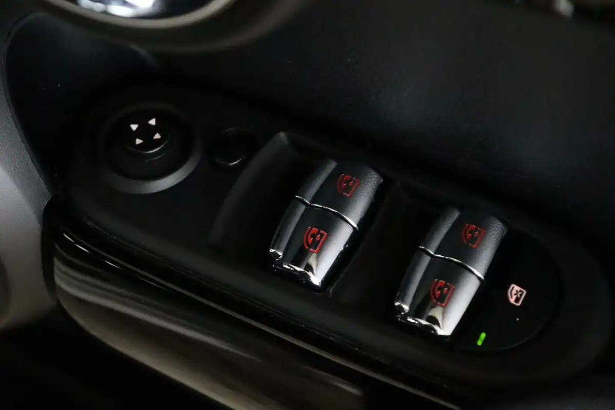 2022-mini-cooper-15-cooper-sport-hatchback-5d-auto-big-19