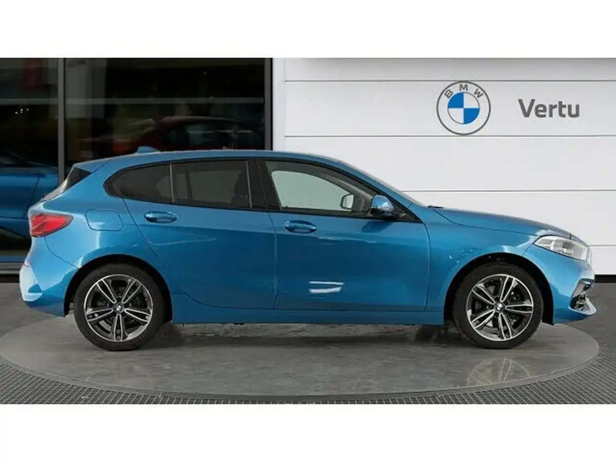 2022-bmw-1-series-15-118i-sport-big-2