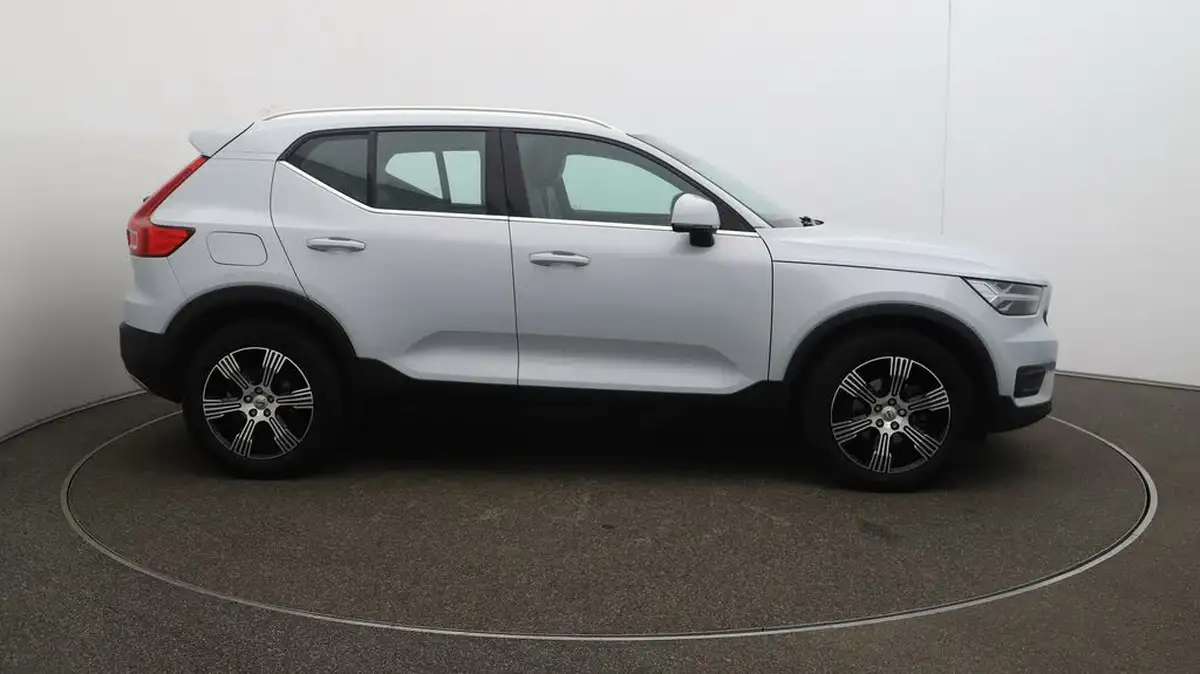 2021-volvo-xc40-15-t3-inscription-163bhp-big-40