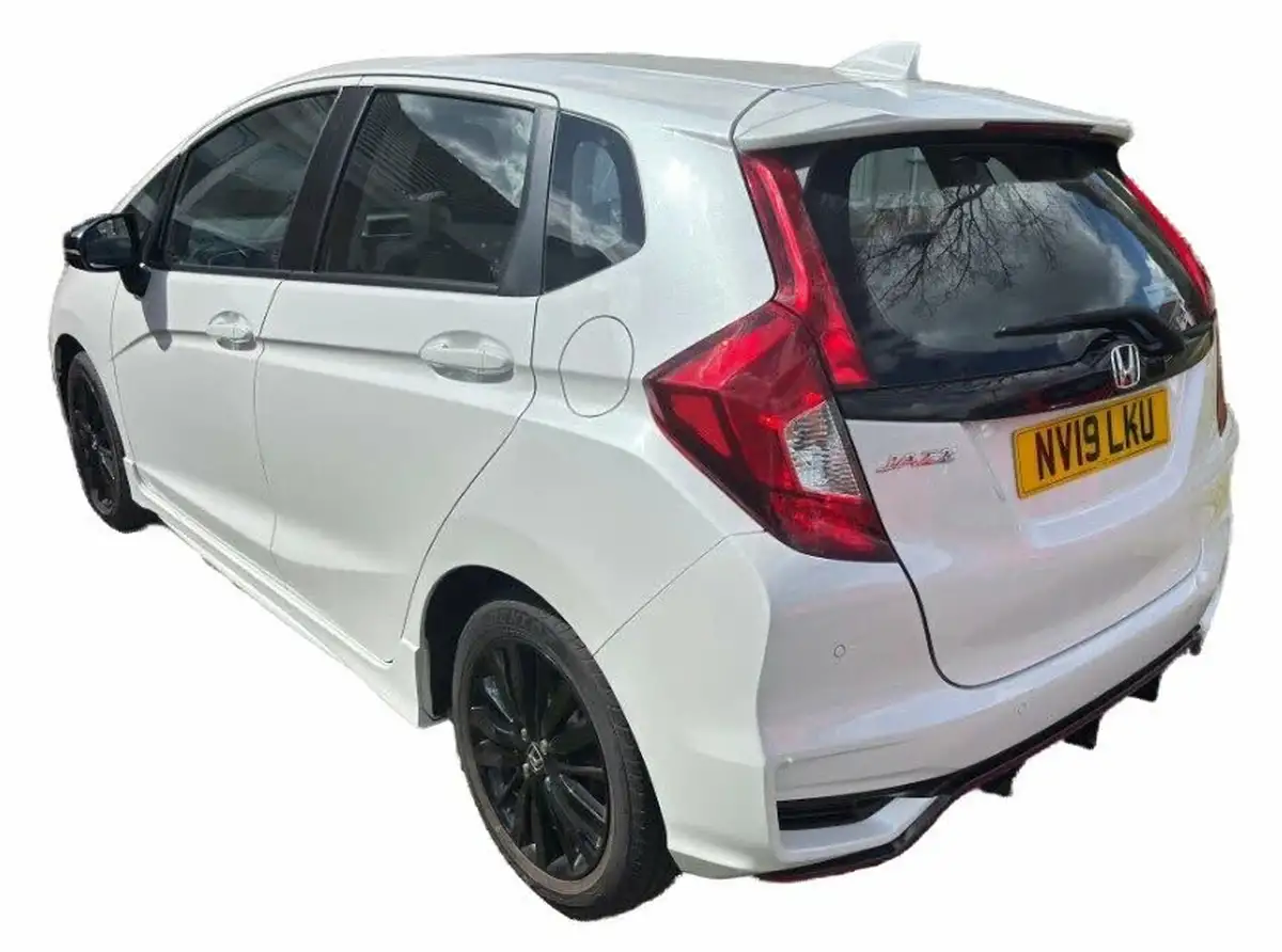 2019-honda-jazz-15-i-vtec-sport-cvt-big-1