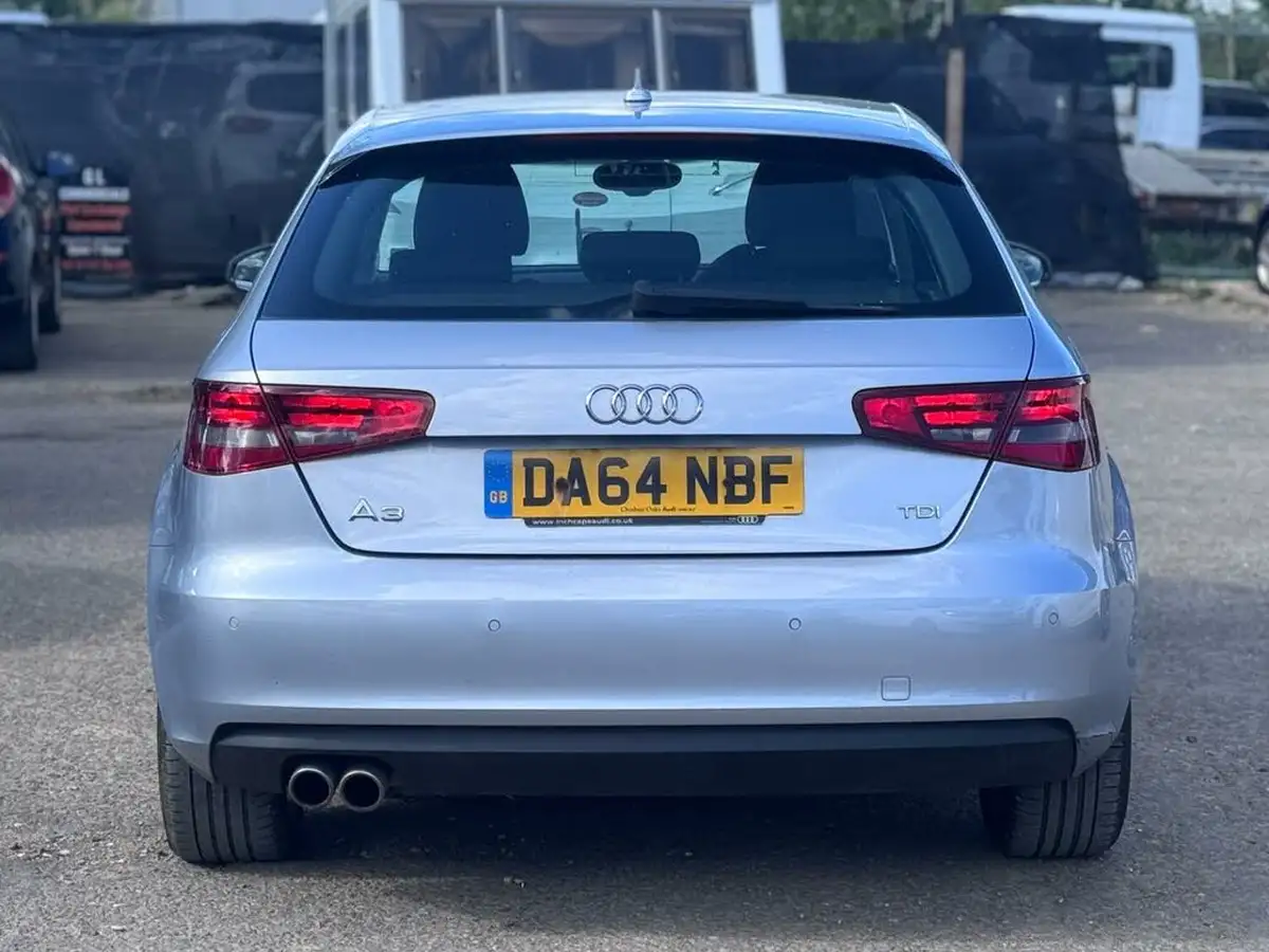 2014-audi-a3-20-tdi-sport-150ps-hatchback-3d-1968cc-big-4