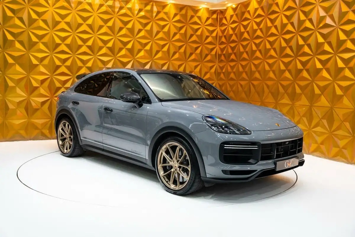 2022-porsche-cayenne-40-v8-turbo-gt-big-21