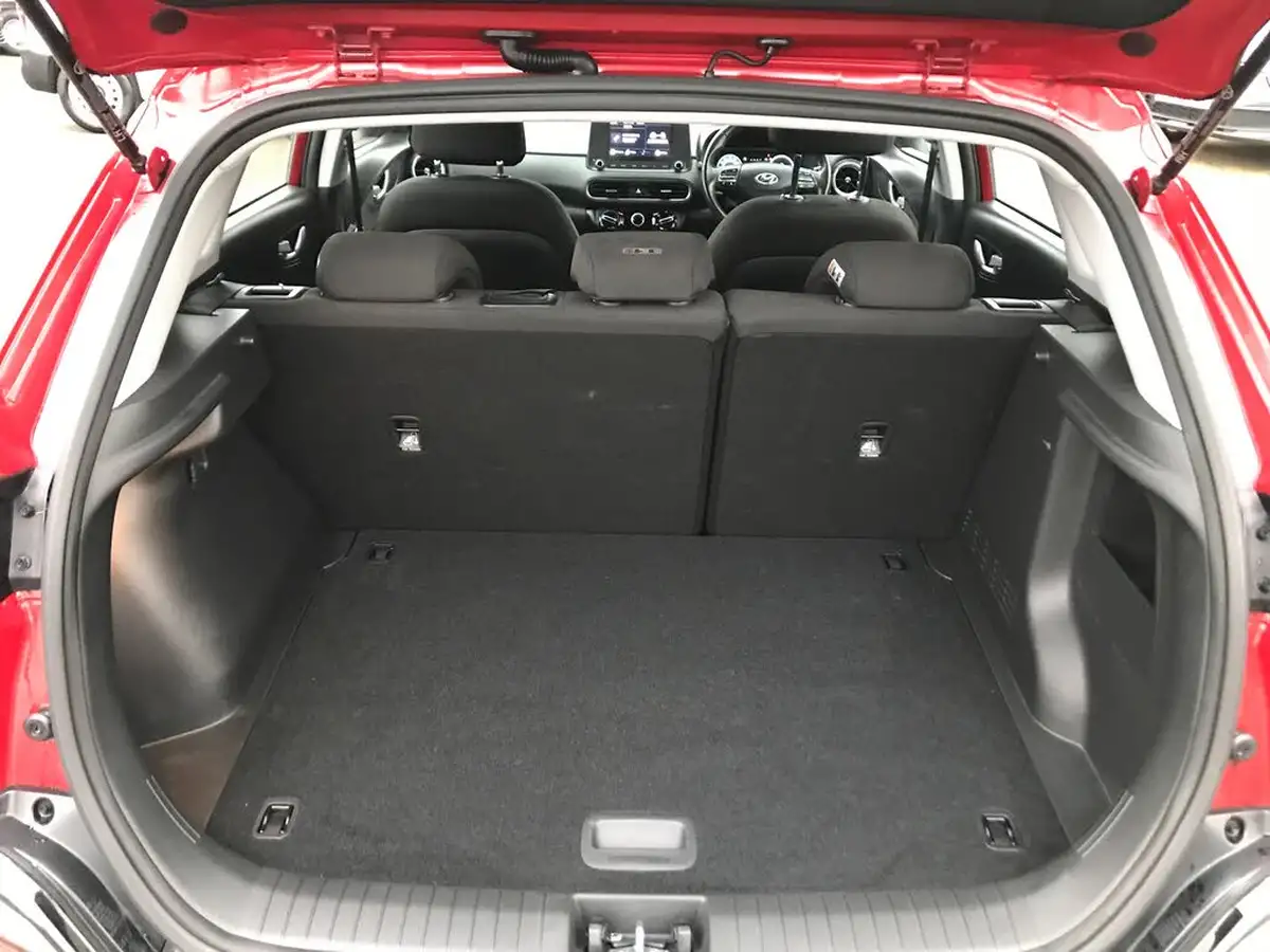 2022-hyundai-kona-10-t-gdi-se-connect-big-6