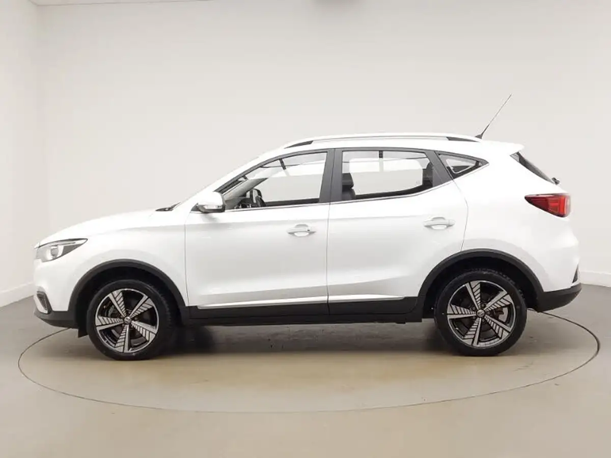 2021-mg-zs-suv-e-exclusive-ev-big-3