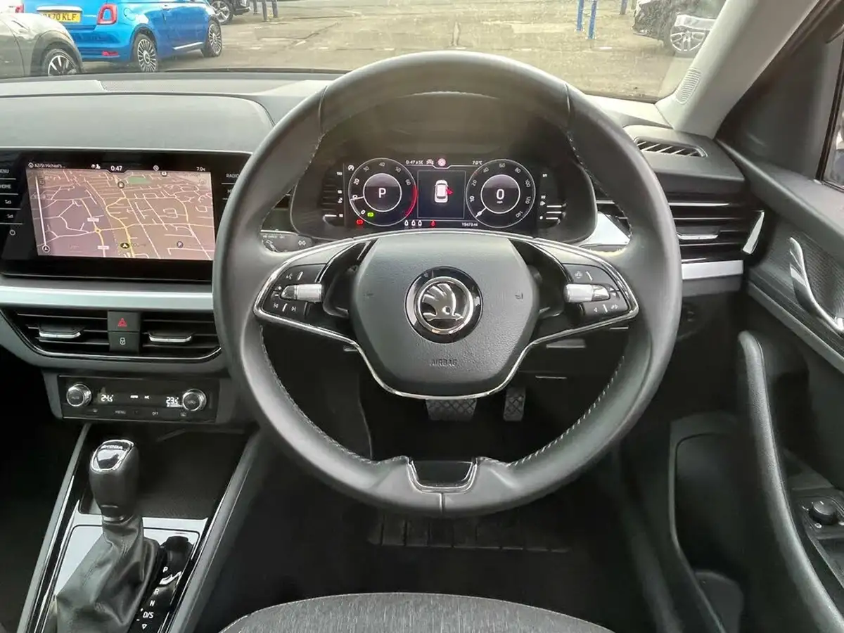 2021-skoda-kamiq-10-tsi-se-l-109ps-dsg-big-17
