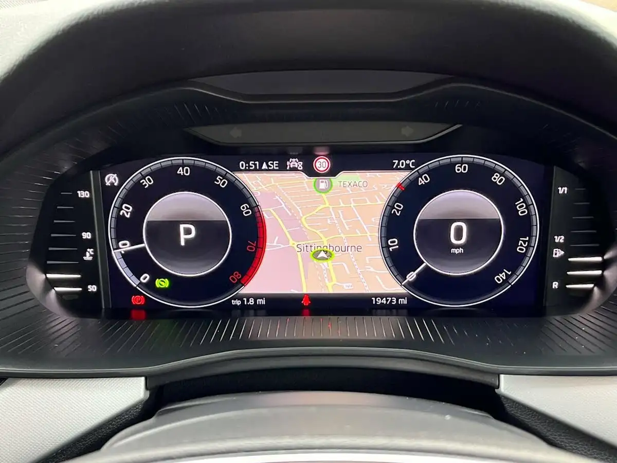 2021-skoda-kamiq-10-tsi-se-l-109ps-dsg-big-21