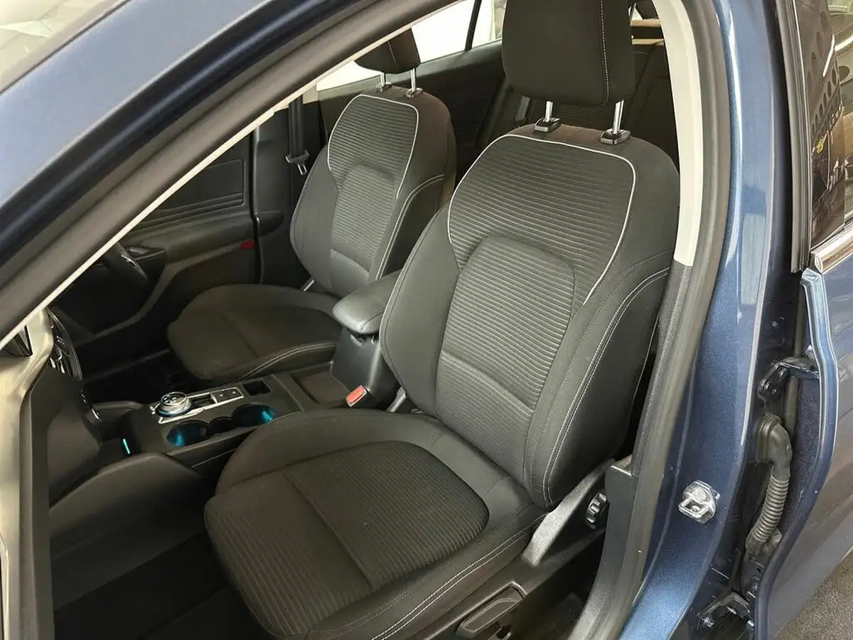 2022-ford-focus-15-titanium-120ps-estate-auto-big-12
