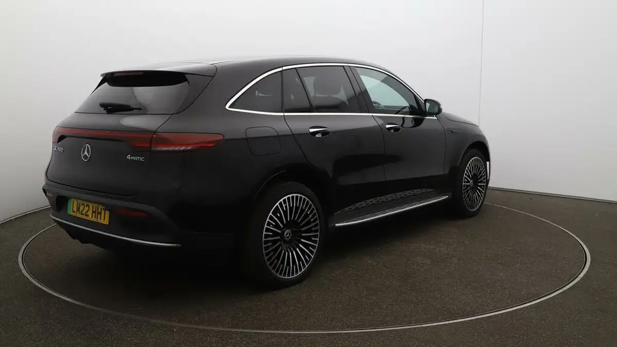 2022-mercedes-benz-eqc-e-eqc-400-amg-line-premium-big-48
