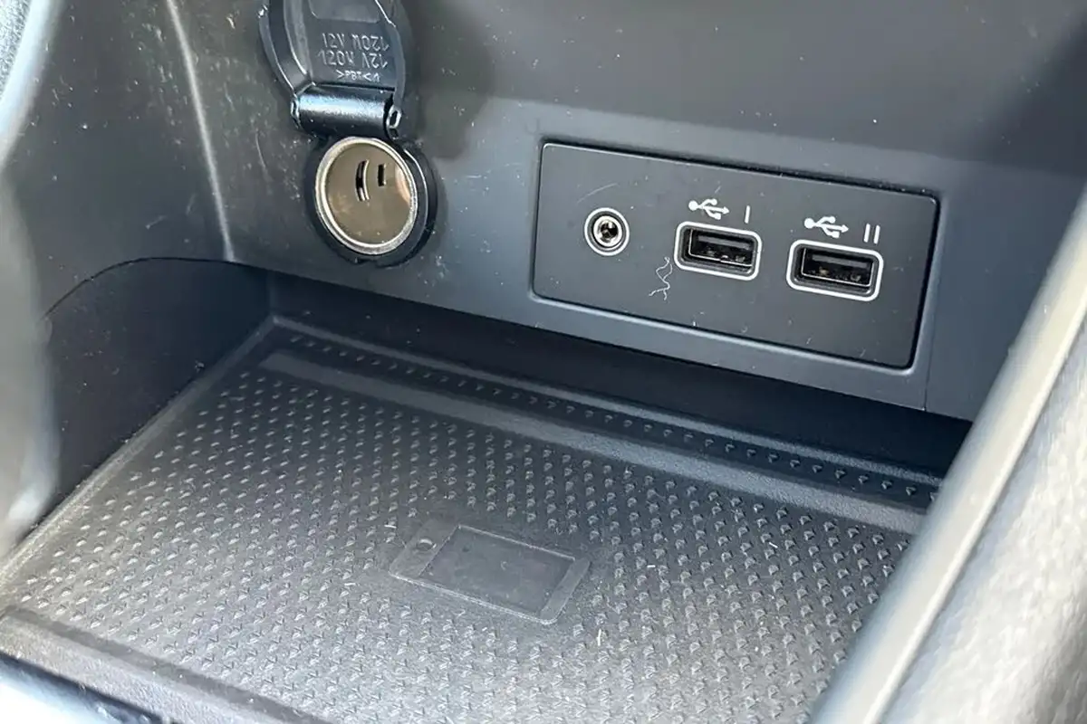 2023-renault-captur-16-techno-145ps-full-big-32