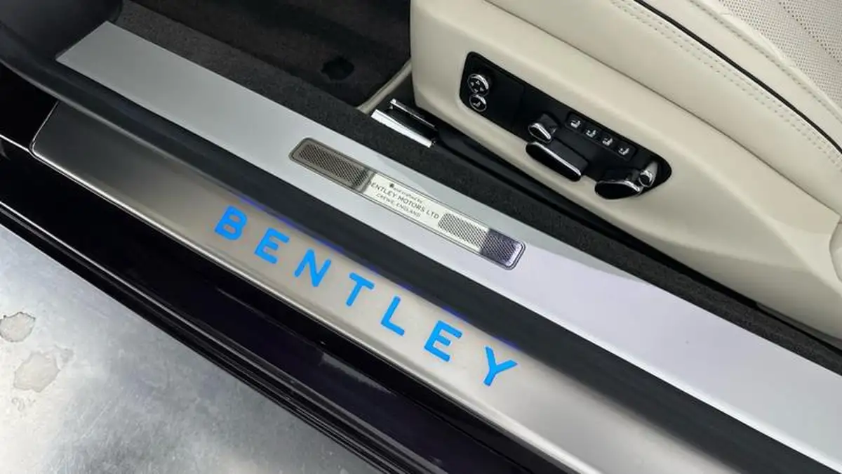 2021-bentley-continental-60-gt-635ps-convertible-big-27