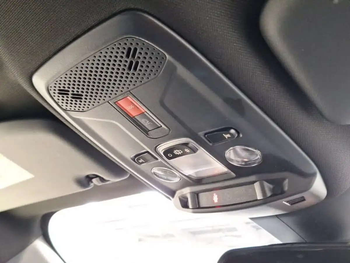 2024-peugeot-2008-suv-12-puretech-allure-130ps-big-18