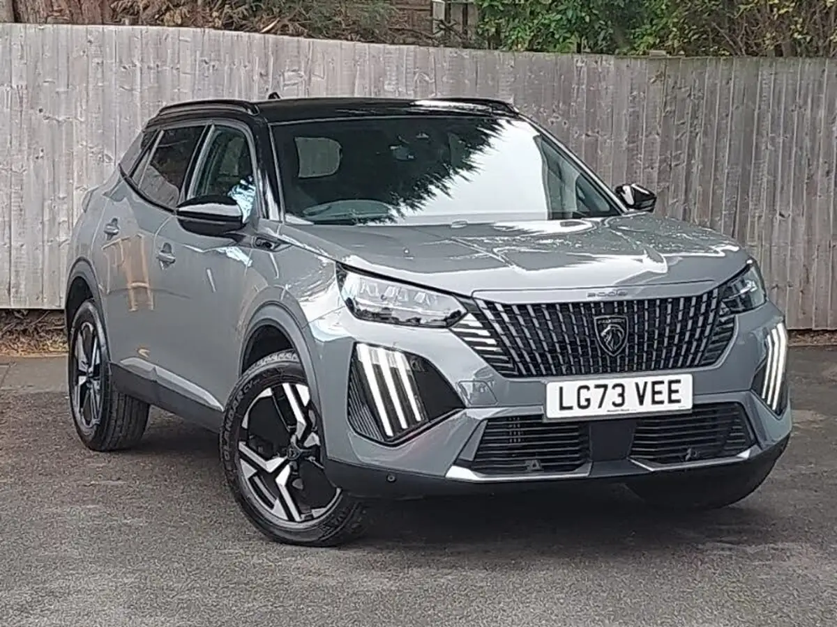 2024-peugeot-2008-suv-12-puretech-gt-130ps-eat8-big-0