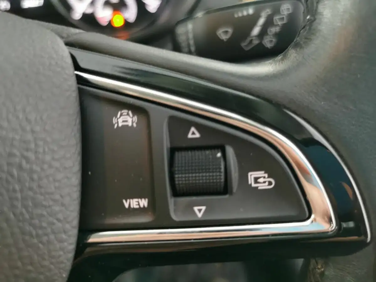 2020-skoda-octavia-10-tsi-se-technology-115ps-estate-big-16