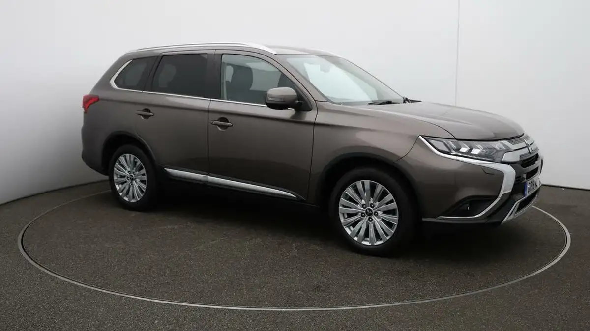 2019-mitsubishi-outlander-20-exceed-big-37