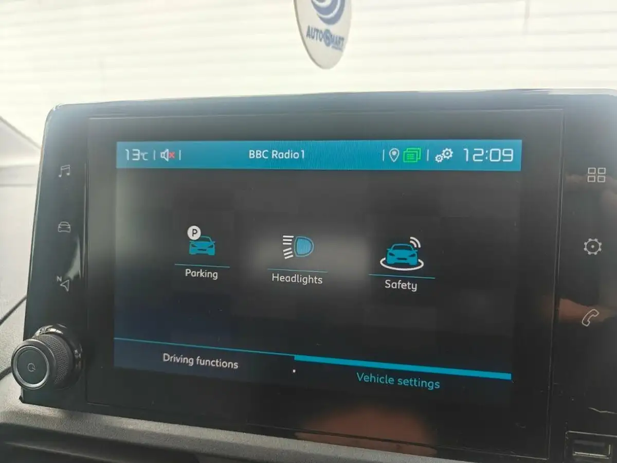 2019-citroen-berlingo-15bluehdi-flair-xl-size-130ps-big-65
