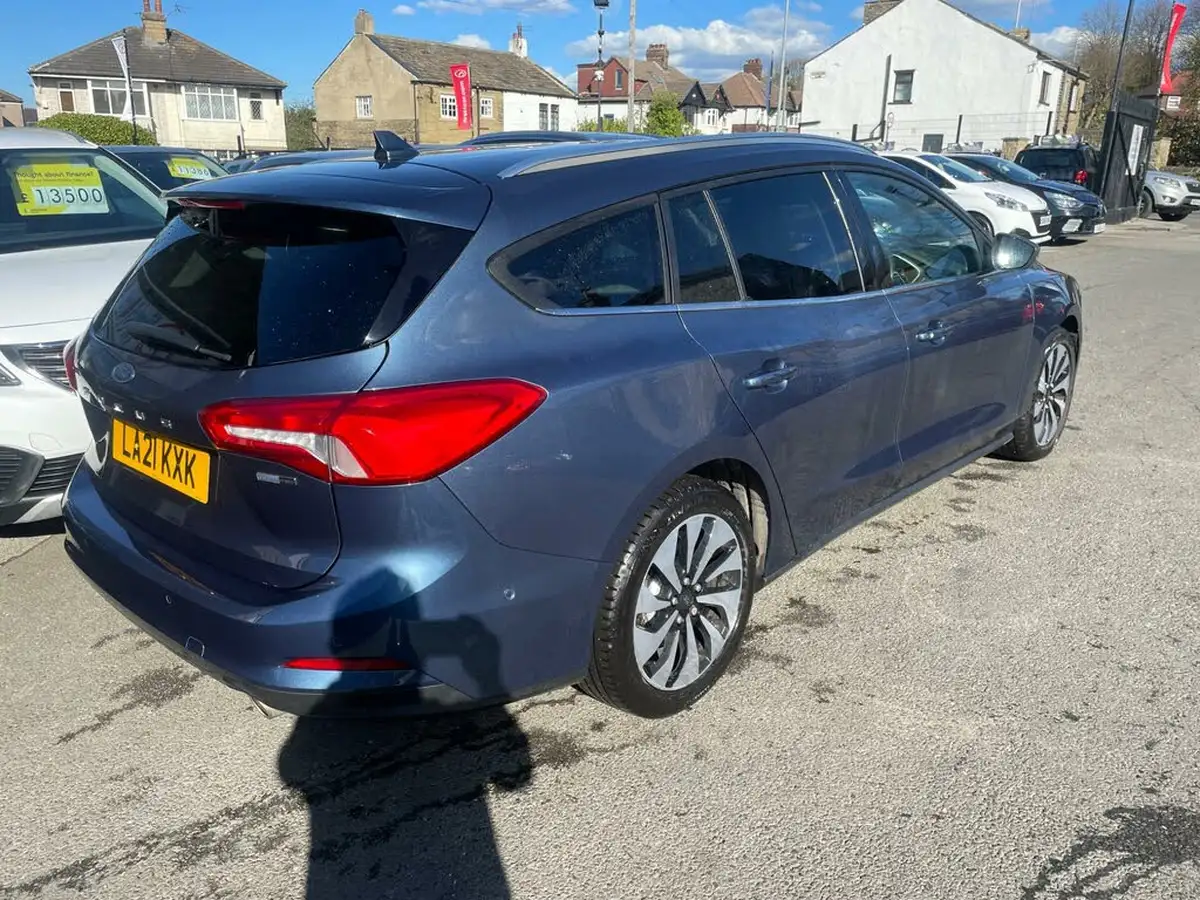 2021-ford-focus-10t-zetec-edition-hybrid-mhev-estate-big-5
