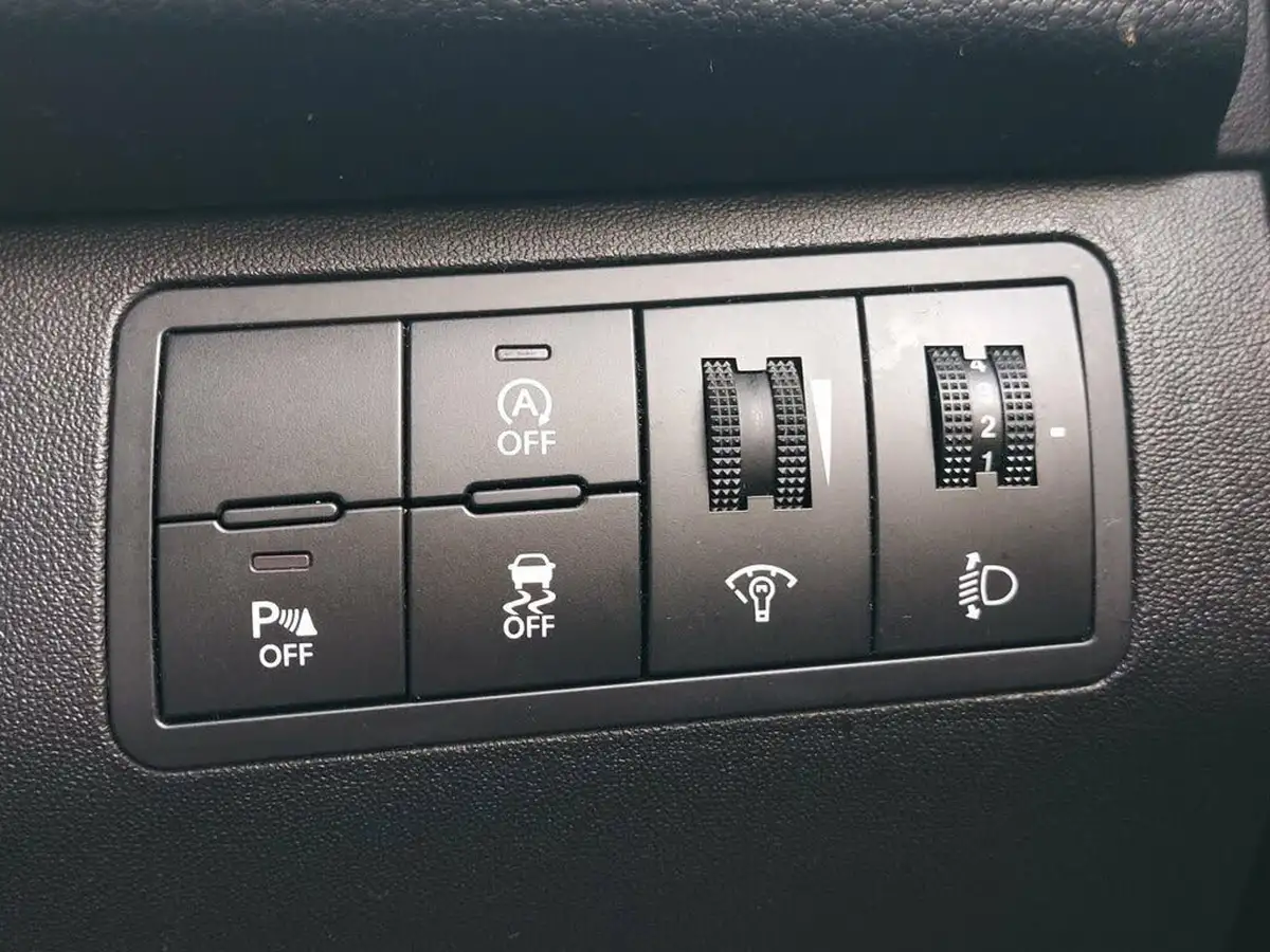 2016-kia-venga-16crdi-3-big-27