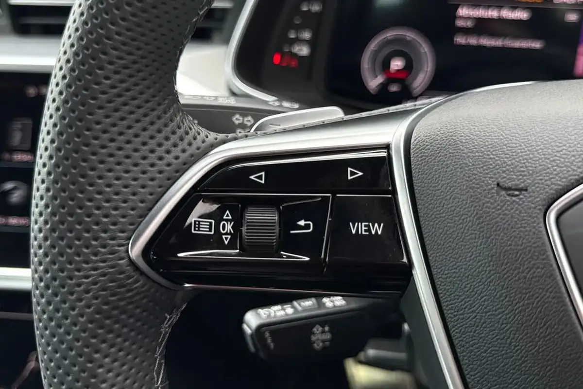 2024-audi-a6-saloon-20-50-tfsi-e-s-line-big-41