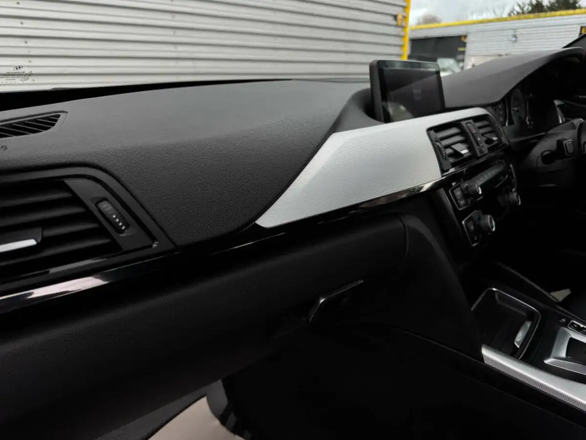2014-bmw-4-series-30-m4-convertible-m-dct-big-52