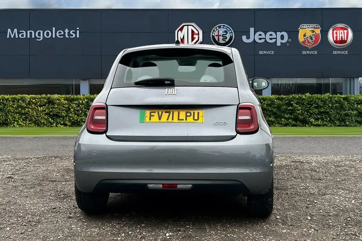 2021-fiat-500-e-la-prima-big-3