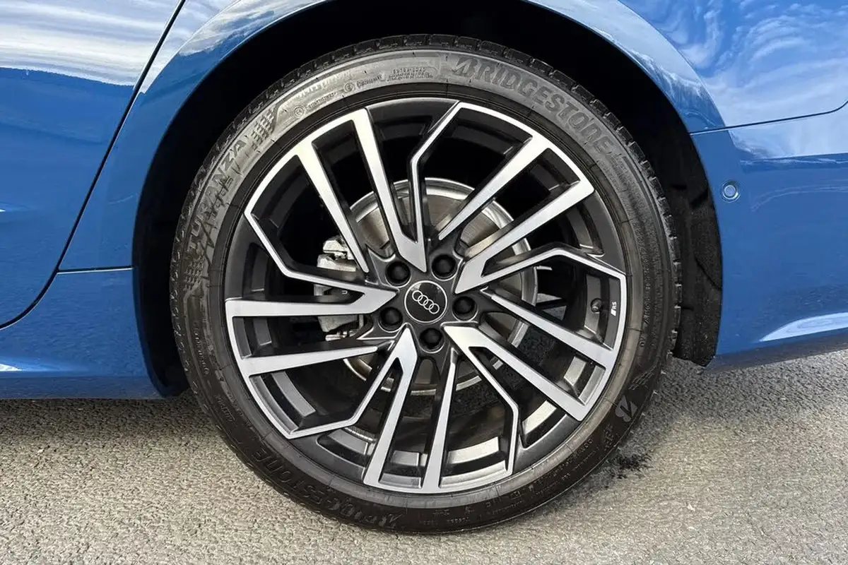 2024-audi-a7-20-40-tdi-black-edition-big-10