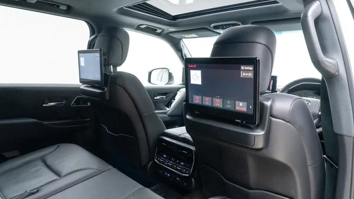 2024-toyota-land-cruiser-big-15