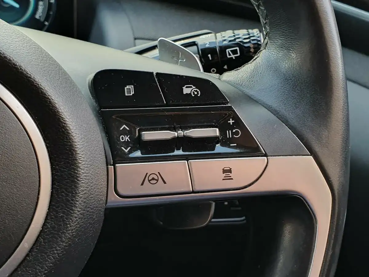 2022-hyundai-tucson-16-t-gdi-premium-230ps-hybrid-auto-big-23