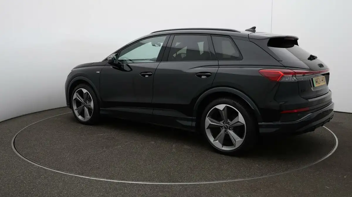2024-audi-q4-e-tron-45e-black-edition-sportback-auto-big-27
