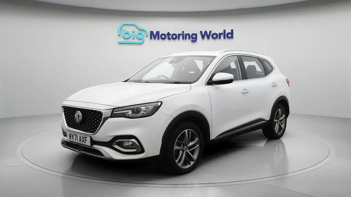 2022-mg-hs-15t-gdi-exclusive-162ps-dct-big-3