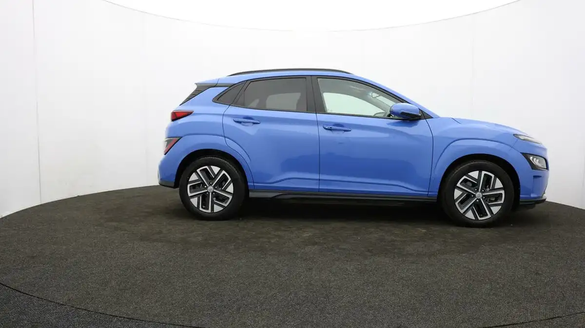 2022-hyundai-kona-e-premium-204ps-64kwh-7kw-obc-big-31
