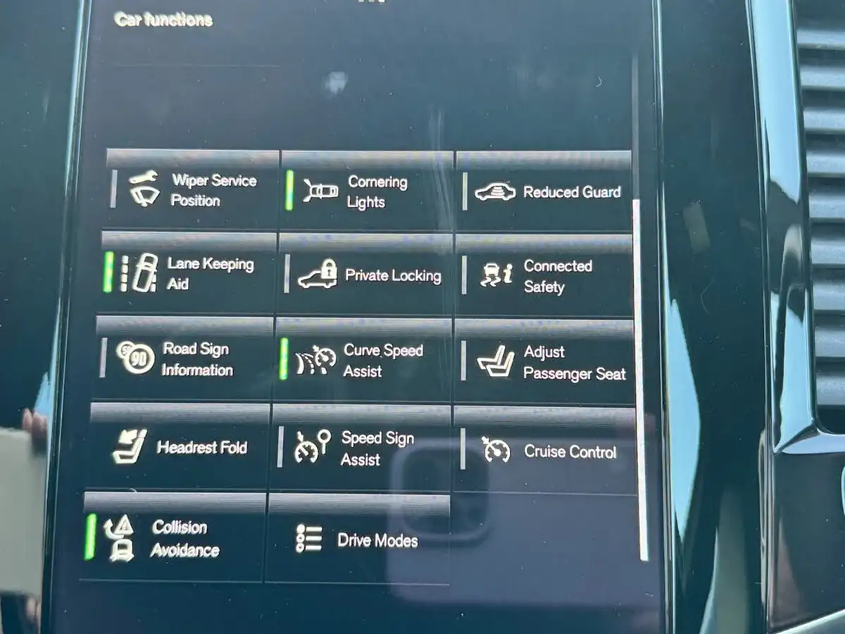 2022-volvo-xc90-20td-b5-r-design-big-24