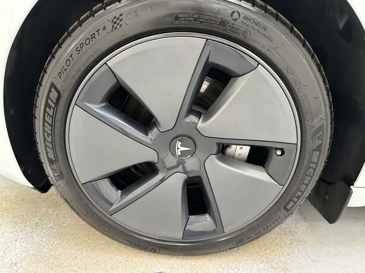 2021-tesla-model-3-e-standard-plus-big-26