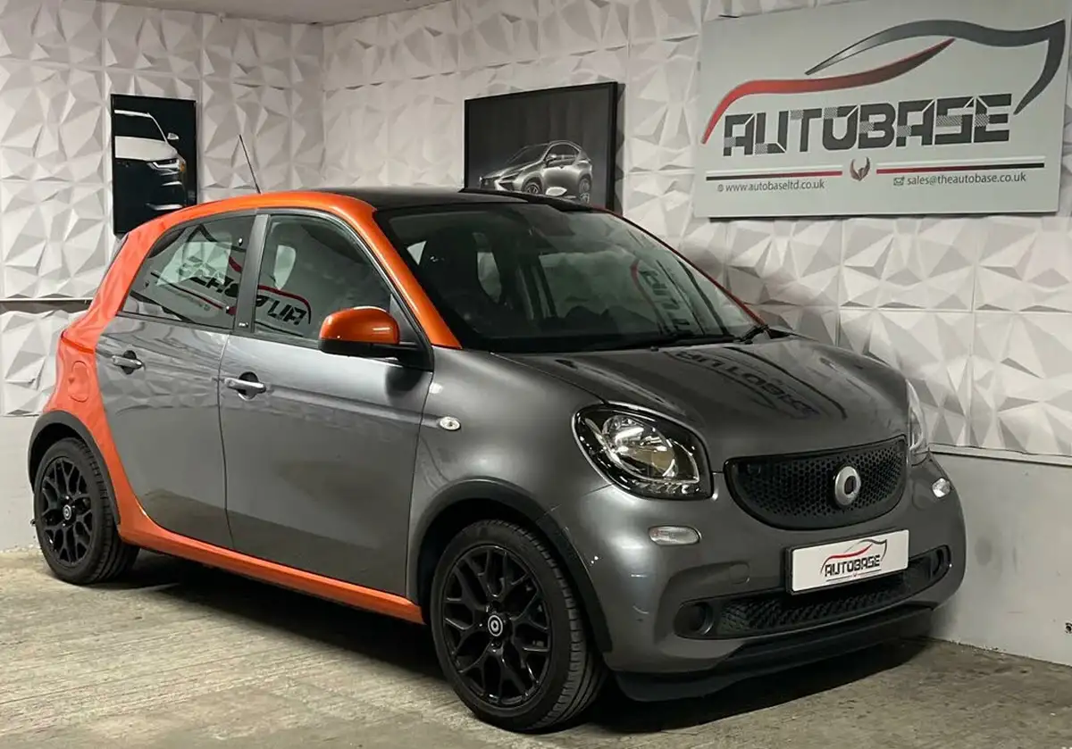 2015-smart-forfour-10-edition-1-big-0