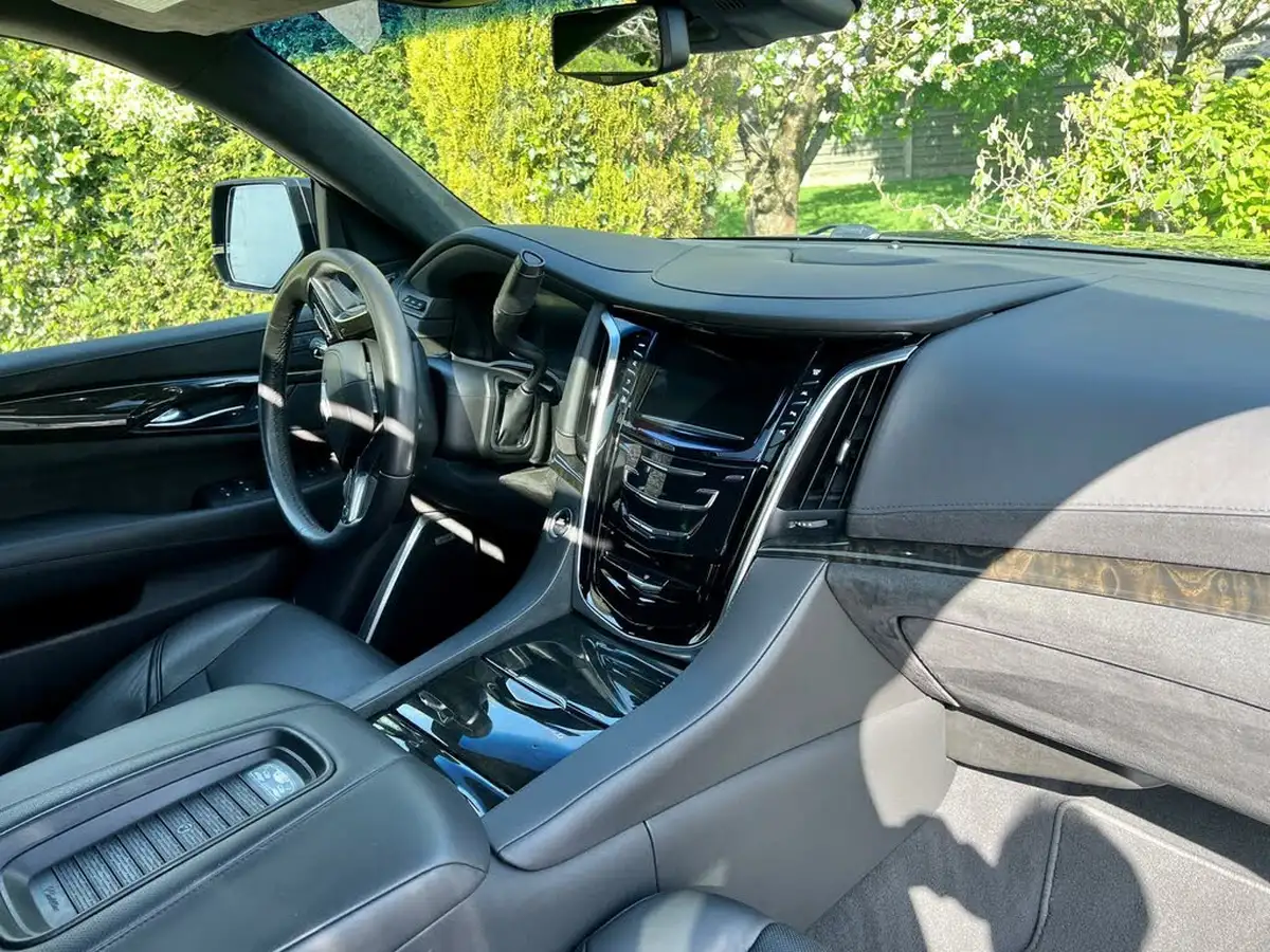 2019-cadillac-escalade-62-platinum-big-11
