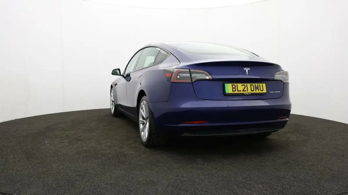 2021-tesla-model-3-e-long-range-4x4-big-24