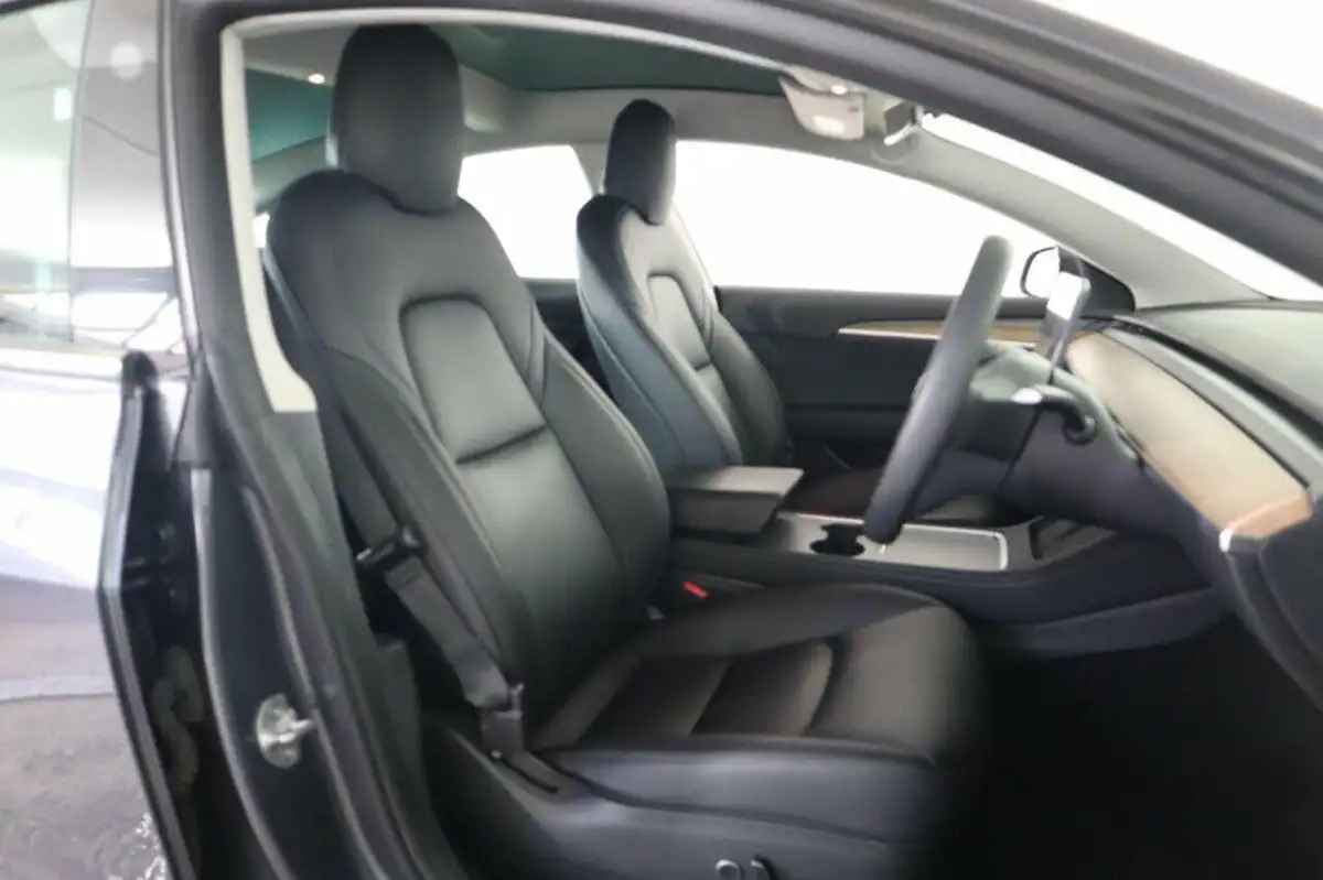 2021-tesla-model-3-e-long-range-awd-big-8